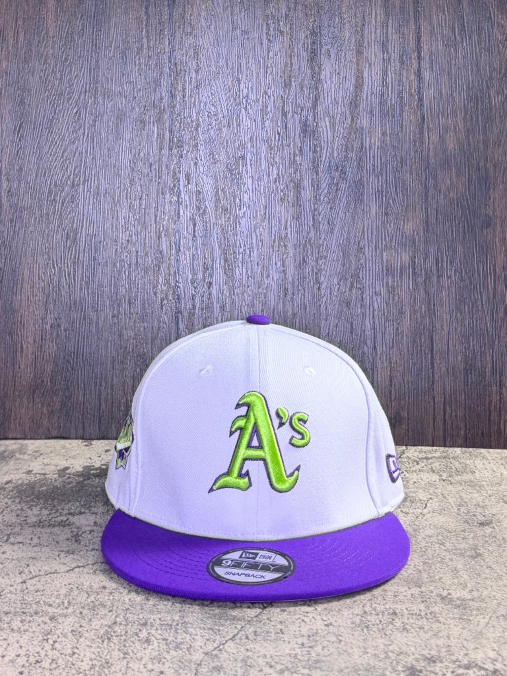 New Era 9FIFTY Oakland Athletics White Purple Snapback 1989 World Series OSFA